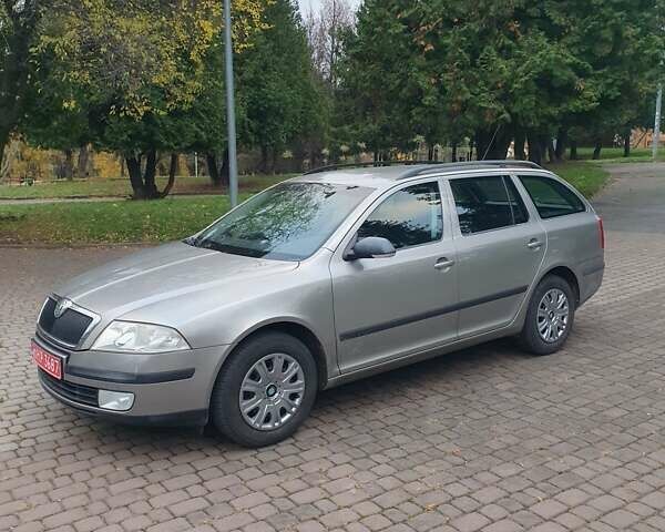 Шкода Октавія 2008 у Рівному на Automoto.ua Коричневий Шкода Октавія, об'ємом двигуна 1.6 л та пробігом 251 тис. км за 6650 $, фото 4 на Automoto.ua