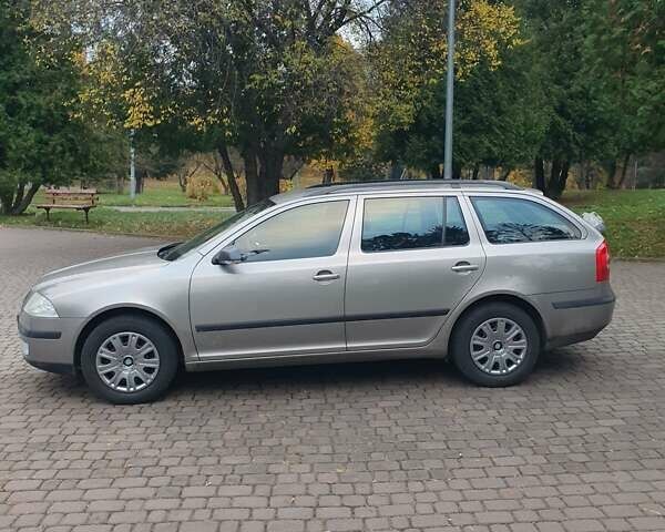 Шкода Октавія 2008 у Рівному на Automoto.ua Коричневий Шкода Октавія, об'ємом двигуна 1.6 л та пробігом 251 тис. км за 6650 $, фото 9 на Automoto.ua