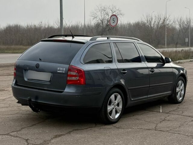 Коричневый Шкода Октавия, объемом двигателя 2 л и пробегом 290 тыс. км за 3150 $, фото 3 на Automoto.ua