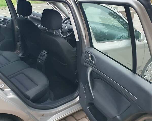 Шкода Октавія 2008 у Рівному на Automoto.ua Коричневий Шкода Октавія, об'ємом двигуна 1.6 л та пробігом 251 тис. км за 6650 $, фото 25 на Automoto.ua