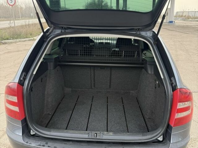 Коричневый Шкода Октавия, объемом двигателя 2 л и пробегом 290 тыс. км за 3150 $, фото 15 на Automoto.ua