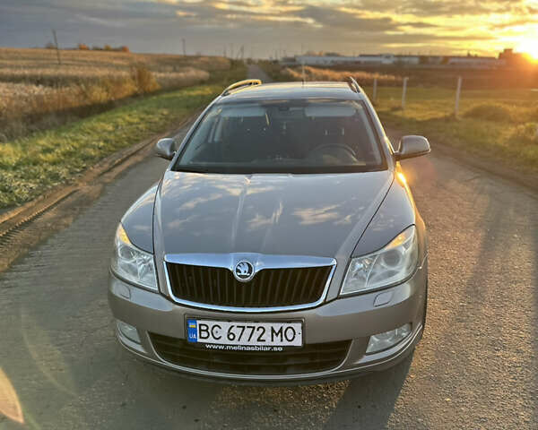 Шкода Октавия 2009 в Львове на Automoto.ua Коричневый Шкода Октавия, объемом двигателя 1.4 л и пробегом 265 тыс. км за 7500 $, фото 2 на Automoto.ua