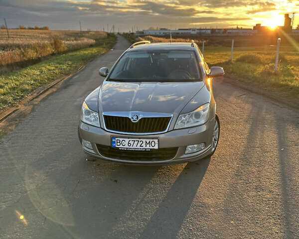 Шкода Октавия 2009 в Львове на Automoto.ua Коричневый Шкода Октавия, объемом двигателя 1.4 л и пробегом 265 тыс. км за 7500 $, фото 1 на Automoto.ua