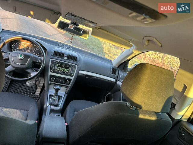 Шкода Октавия 2009 в Львове на Automoto.ua Коричневый Шкода Октавия, объемом двигателя 1.4 л и пробегом 265 тыс. км за 7500 $, фото 34 на Automoto.ua