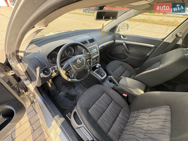 Коричневий Шкода Октавія, об'ємом двигуна 1.6 л та пробігом 280 тис. км за 7750 $, фото 5 на Automoto.ua