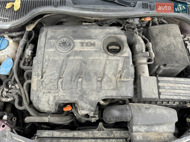 Шкода Октавия 2011 в Надворной на Automoto.ua Коричневый Шкода Октавия, объемом двигателя 1.6 л и пробегом 260 тыс. км за 7499 $, фото 41 на Automoto.ua