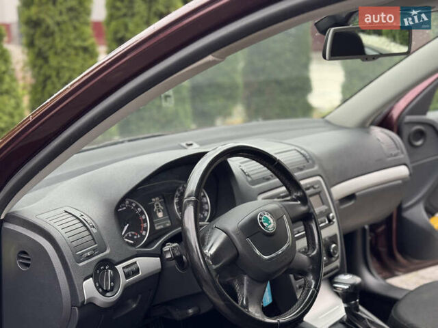 Шкода Октавия 2011 в Надворной на Automoto.ua Коричневый Шкода Октавия, объемом двигателя 1.6 л и пробегом 260 тыс. км за 7499 $, фото 24 на Automoto.ua