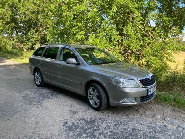 Коричневий Шкода Октавія, об'ємом двигуна 0 л та пробігом 1 тис. км за 9300 $, фото 2 на Automoto.ua