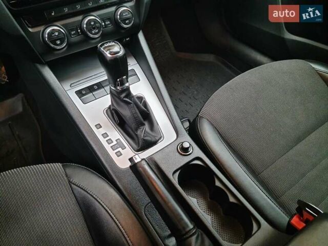 Коричневый Шкода Октавия, объемом двигателя 1.97 л и пробегом 256 тыс. км за 10900 $, фото 14 на Automoto.ua