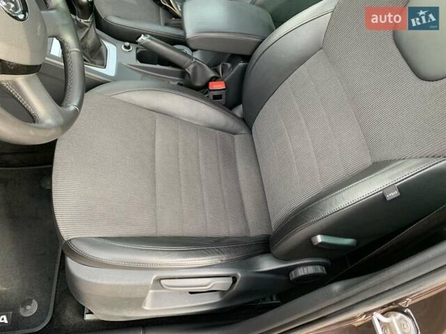 Коричневый Шкода Октавия, объемом двигателя 1.97 л и пробегом 193 тыс. км за 13200 $, фото 26 на Automoto.ua