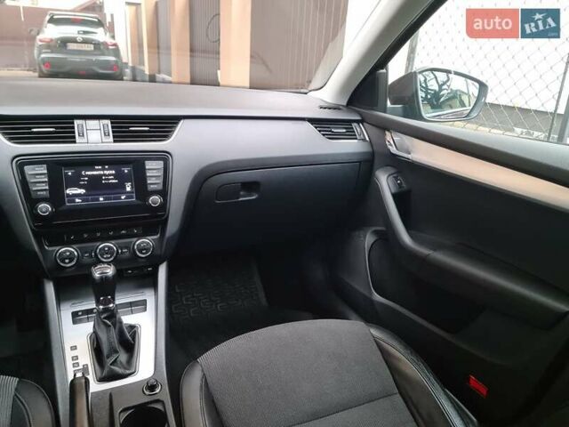 Коричневый Шкода Октавия, объемом двигателя 1.97 л и пробегом 256 тыс. км за 10900 $, фото 8 на Automoto.ua