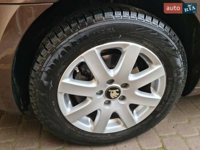 Коричневый Шкода Октавия, объемом двигателя 1.97 л и пробегом 256 тыс. км за 10900 $, фото 51 на Automoto.ua