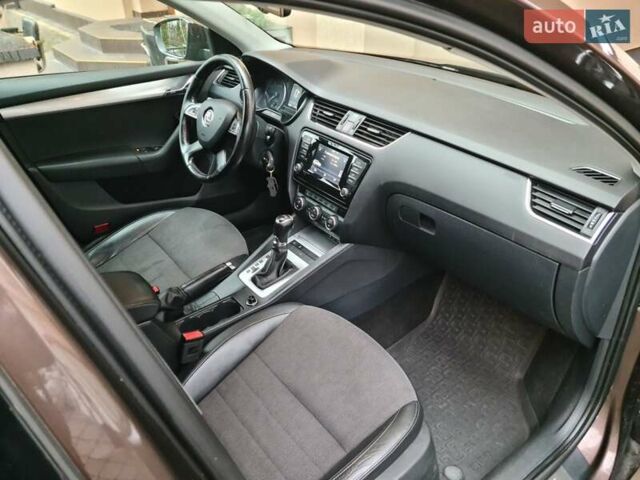 Коричневый Шкода Октавия, объемом двигателя 1.97 л и пробегом 256 тыс. км за 10900 $, фото 6 на Automoto.ua