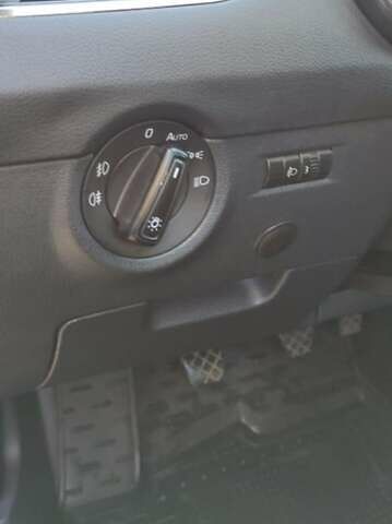 Коричневый Шкода Октавия, объемом двигателя 1.6 л и пробегом 305 тыс. км за 8500 $, фото 5 на Automoto.ua