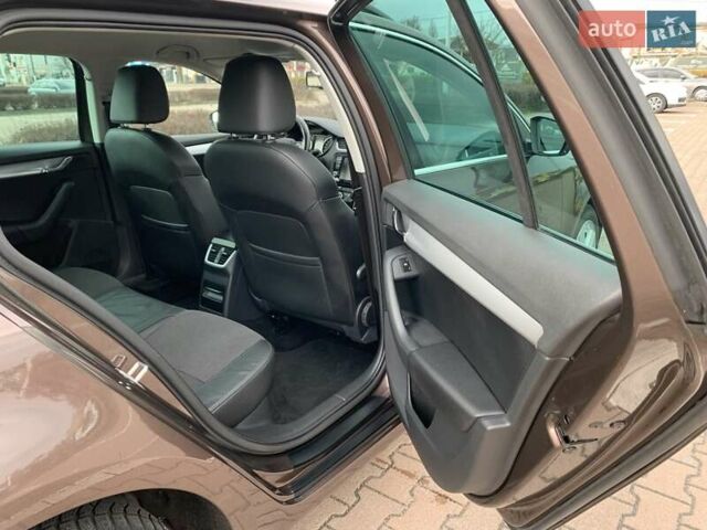 Коричневый Шкода Октавия, объемом двигателя 1.97 л и пробегом 193 тыс. км за 13200 $, фото 46 на Automoto.ua