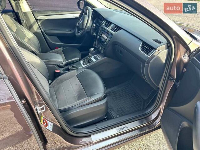 Коричневый Шкода Октавия, объемом двигателя 1.6 л и пробегом 232 тыс. км за 12200 $, фото 23 на Automoto.ua