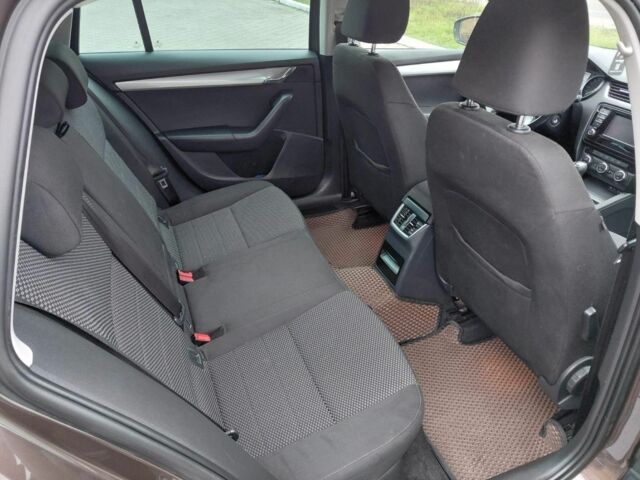 Коричневий Шкода Октавія, об'ємом двигуна 2 л та пробігом 241 тис. км за 10715 $, фото 1 на Automoto.ua