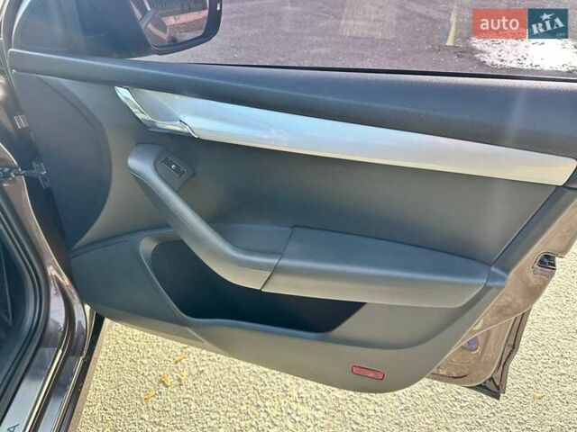 Коричневый Шкода Октавия, объемом двигателя 1.6 л и пробегом 232 тыс. км за 12200 $, фото 20 на Automoto.ua