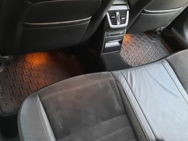 Коричневый Шкода Октавия, объемом двигателя 2 л и пробегом 247 тыс. км за 11300 $, фото 5 на Automoto.ua