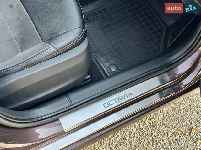 Коричневый Шкода Октавия, объемом двигателя 1.6 л и пробегом 232 тыс. км за 12200 $, фото 21 на Automoto.ua