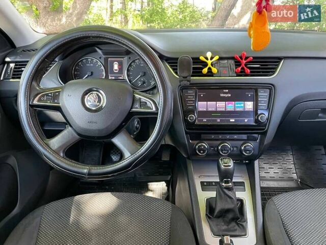 Коричневый Шкода Октавия, объемом двигателя 1.6 л и пробегом 267 тыс. км за 10199 $, фото 24 на Automoto.ua