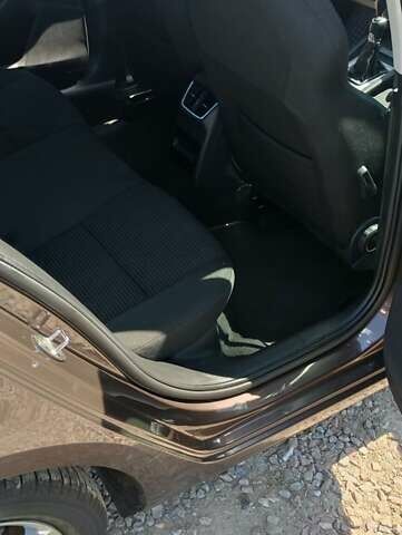 Коричневый Шкода Октавия, объемом двигателя 1.6 л и пробегом 209 тыс. км за 11500 $, фото 5 на Automoto.ua