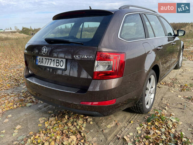 Шкода Октавия 2014 в Киеве на Automoto.ua Коричневый Шкода Октавия, объемом двигателя 2 л и пробегом 232 тыс. км за 14200 $, фото 7 на Automoto.ua