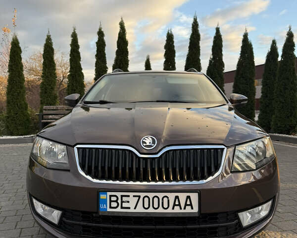 Коричневый Шкода Октавия, объемом двигателя 2 л и пробегом 293 тыс. км за 10500 $, фото 4 на Automoto.ua