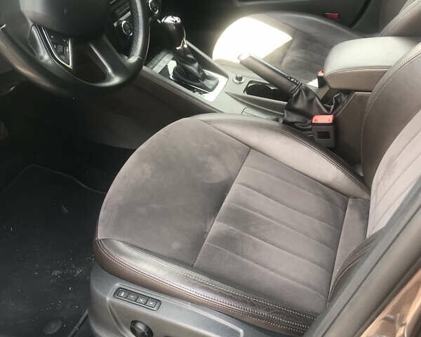 Коричневый Шкода Октавия, объемом двигателя 1.97 л и пробегом 229 тыс. км за 15900 $, фото 12 на Automoto.ua