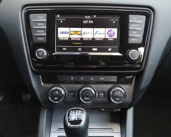 Коричневый Шкода Октавия, объемом двигателя 1.6 л и пробегом 249 тыс. км за 11900 $, фото 19 на Automoto.ua