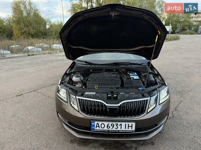Коричневый Шкода Октавия, объемом двигателя 1.97 л и пробегом 234 тыс. км за 17400 $, фото 80 на Automoto.ua