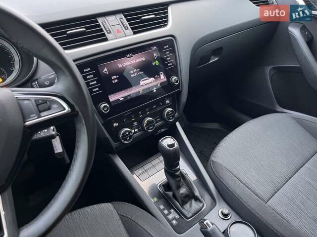 Коричневий Шкода Октавія, об'ємом двигуна 1.6 л та пробігом 103 тис. км за 18900 $, фото 18 на Automoto.ua