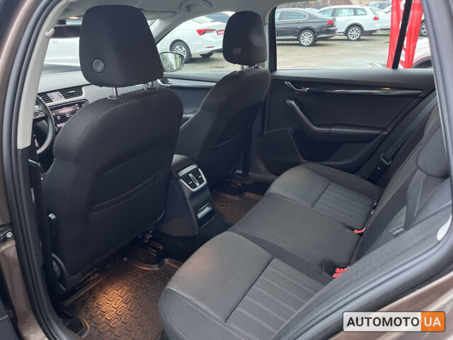 Коричневий Шкода Октавія, об'ємом двигуна 1.6 л та пробігом 103 тис. км за 18500 $, фото 21 на Automoto.ua