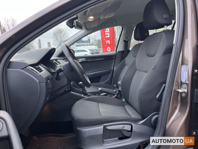 Коричневий Шкода Октавія, об'ємом двигуна 1.6 л та пробігом 103 тис. км за 18500 $, фото 8 на Automoto.ua