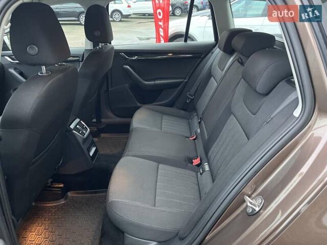 Коричневий Шкода Октавія, об'ємом двигуна 1.6 л та пробігом 103 тис. км за 18900 $, фото 24 на Automoto.ua