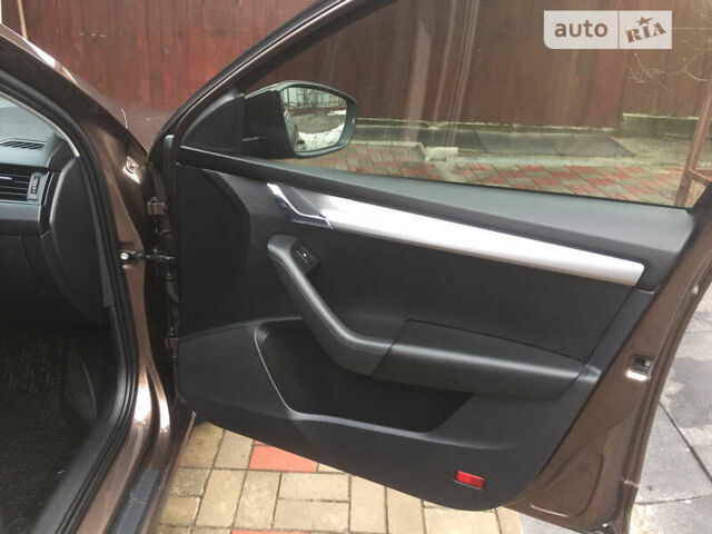 Коричневий Шкода Октавія, об'ємом двигуна 1.6 л та пробігом 147 тис. км за 15000 $, фото 10 на Automoto.ua