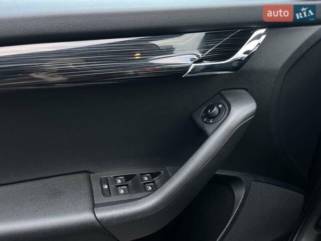 Коричневий Шкода Октавія, об'ємом двигуна 1.6 л та пробігом 103 тис. км за 18900 $, фото 10 на Automoto.ua