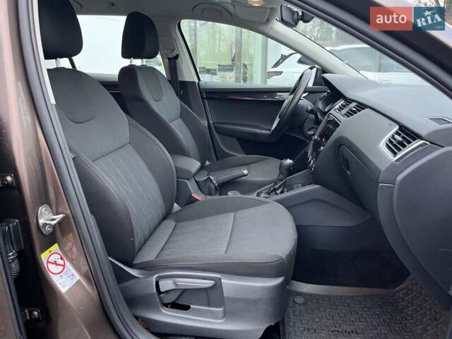 Коричневий Шкода Октавія, об'ємом двигуна 1.6 л та пробігом 103 тис. км за 18900 $, фото 31 на Automoto.ua