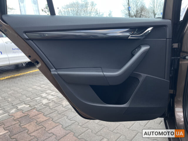 Коричневий Шкода Октавія, об'ємом двигуна 1.6 л та пробігом 103 тис. км за 18500 $, фото 20 на Automoto.ua