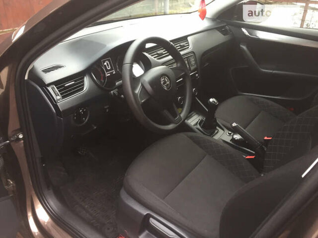 Коричневий Шкода Октавія, об'ємом двигуна 1.6 л та пробігом 147 тис. км за 15000 $, фото 12 на Automoto.ua