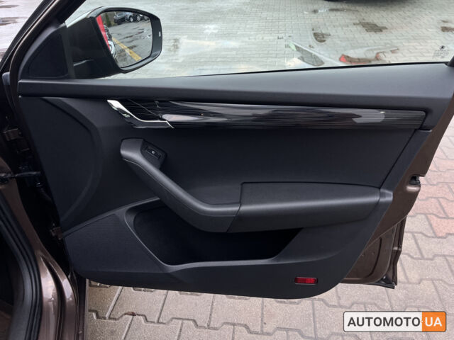 Коричневий Шкода Октавія, об'ємом двигуна 1.6 л та пробігом 103 тис. км за 18500 $, фото 26 на Automoto.ua