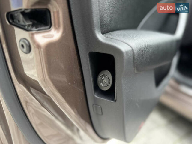 Коричневый Шкода Октавия, объемом двигателя 1.97 л и пробегом 265 тыс. км за 19500 $, фото 17 на Automoto.ua