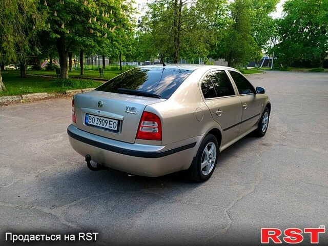 Коричневый Шкода Октавия, объемом двигателя 1.6 л и пробегом 225 тыс. км за 5000 $, фото 3 на Automoto.ua