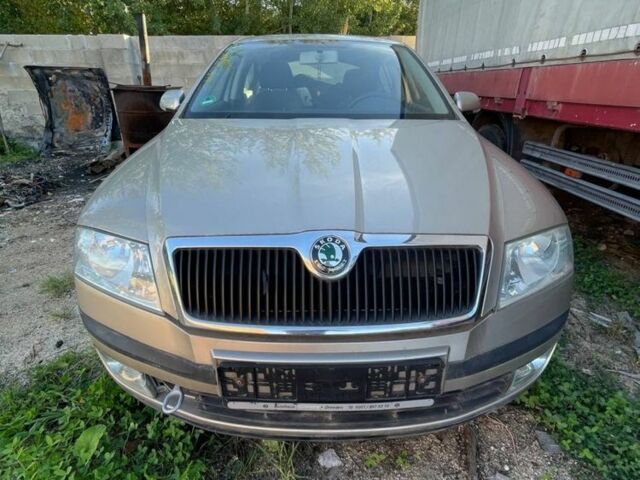 Коричневий Шкода Октавія, об'ємом двигуна 0 л та пробігом 146 тис. км за 2999 $, фото 2 на Automoto.ua