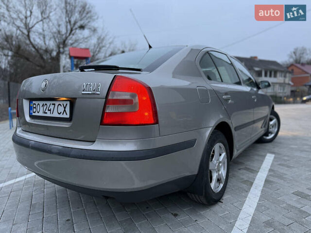 Коричневий Шкода Октавія, об'ємом двигуна 1.6 л та пробігом 270 тис. км за 4900 $, фото 5 на Automoto.ua