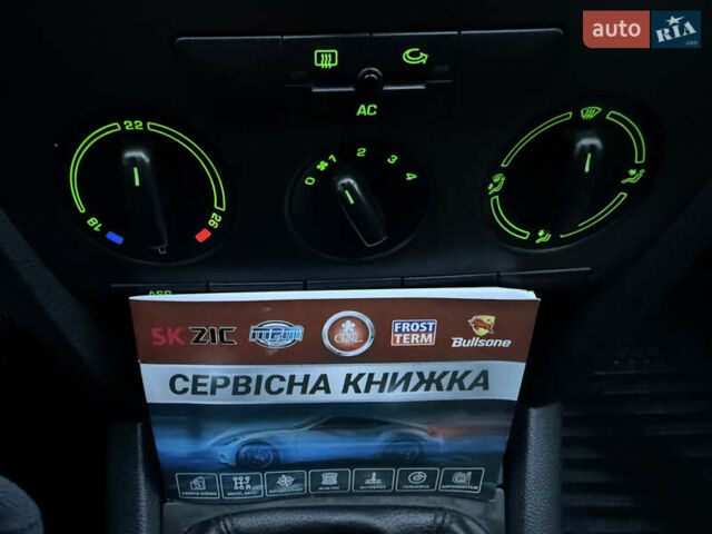 Коричневий Шкода Октавія, об'ємом двигуна 1.6 л та пробігом 270 тис. км за 4900 $, фото 52 на Automoto.ua