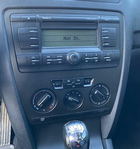 Коричневый Шкода Октавия, объемом двигателя 1.6 л и пробегом 184 тыс. км за 7200 $, фото 17 на Automoto.ua