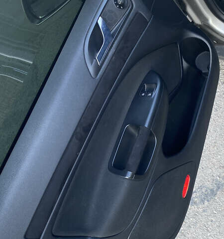 Коричневый Шкода Октавия, объемом двигателя 1.6 л и пробегом 184 тыс. км за 7200 $, фото 13 на Automoto.ua