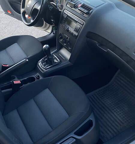 Коричневый Шкода Октавия, объемом двигателя 1.6 л и пробегом 184 тыс. км за 7200 $, фото 10 на Automoto.ua