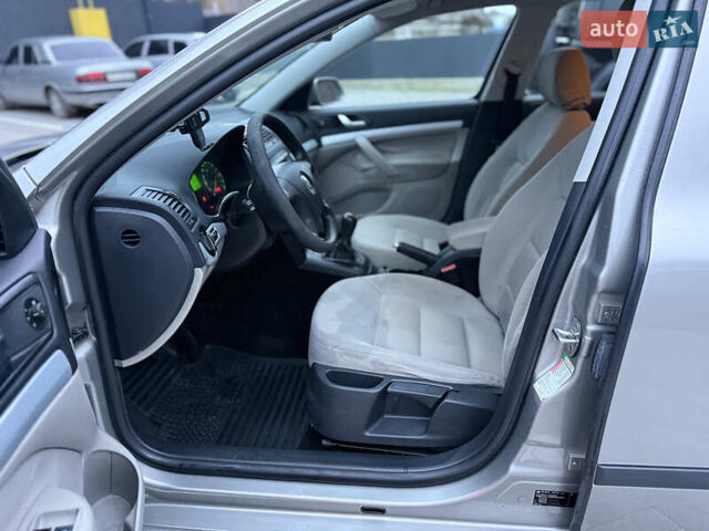 Коричневий Шкода Октавія, об'ємом двигуна 1.6 л та пробігом 270 тис. км за 4900 $, фото 21 на Automoto.ua